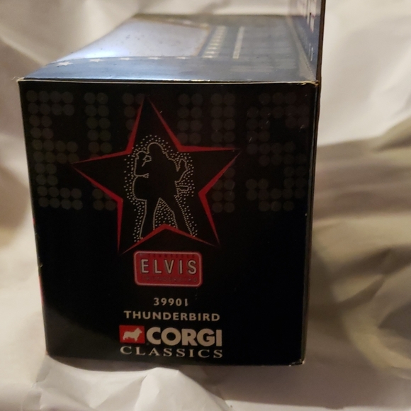 Corgi Classics Elvis Thunderbird - Picture 4 of 4